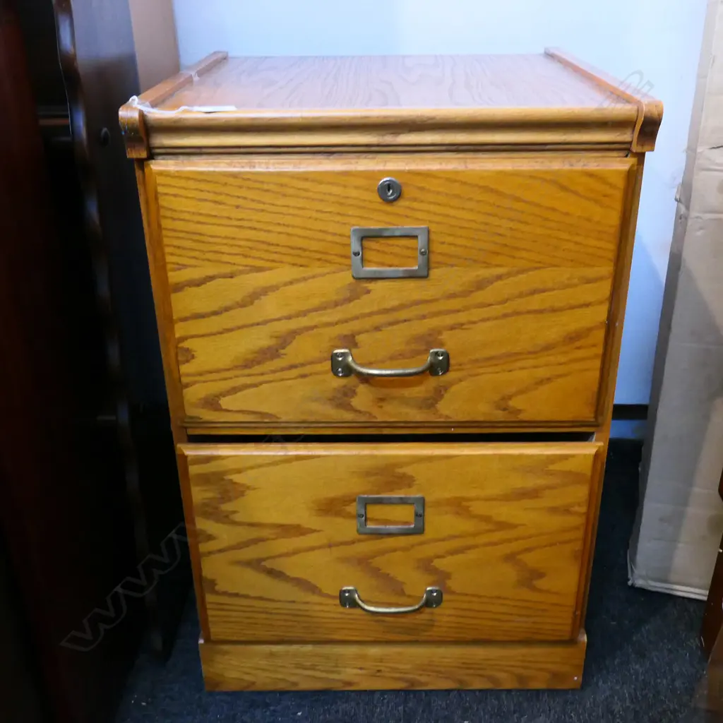 2 DRAWER WOODEN FILING CABINET Image 1++