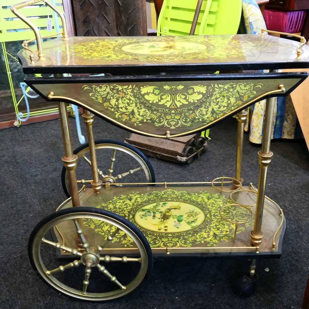 ORNATE RETRO DRINKS TROLLEY Image 1++