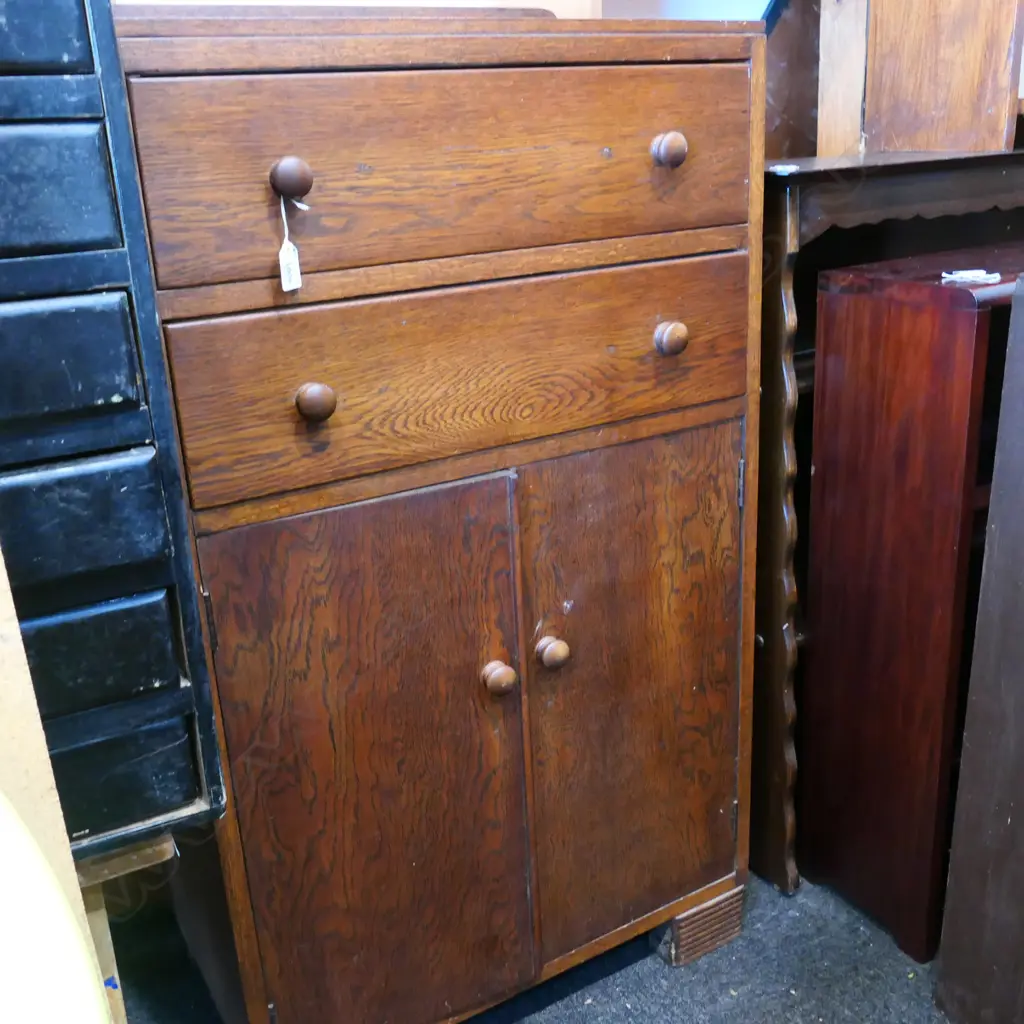 VINTAGE OAK CABINET; 2 DRAWERS ABOVE CABINET Image 1++