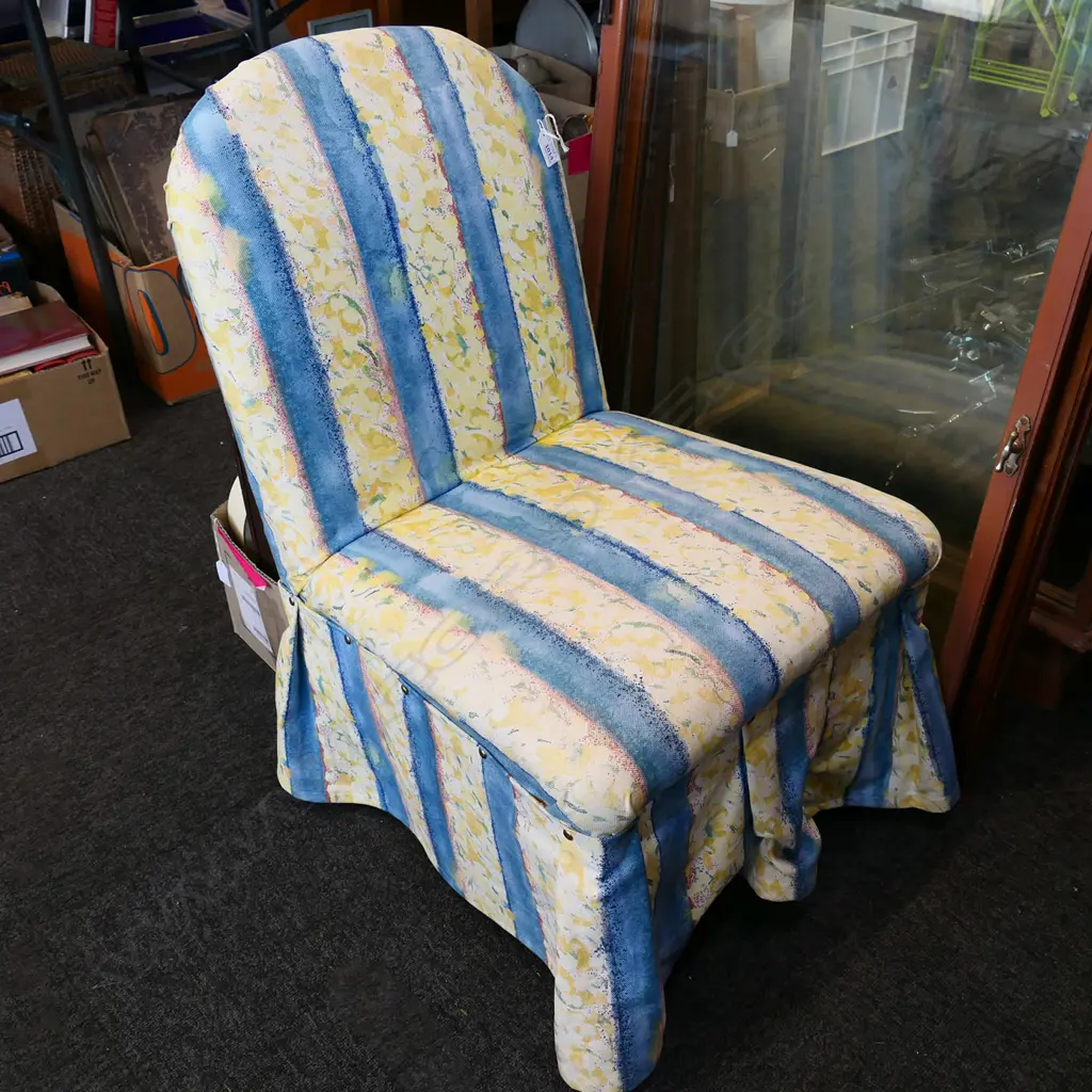 BEDROOM SLIPPER CHAIR Image 1++
