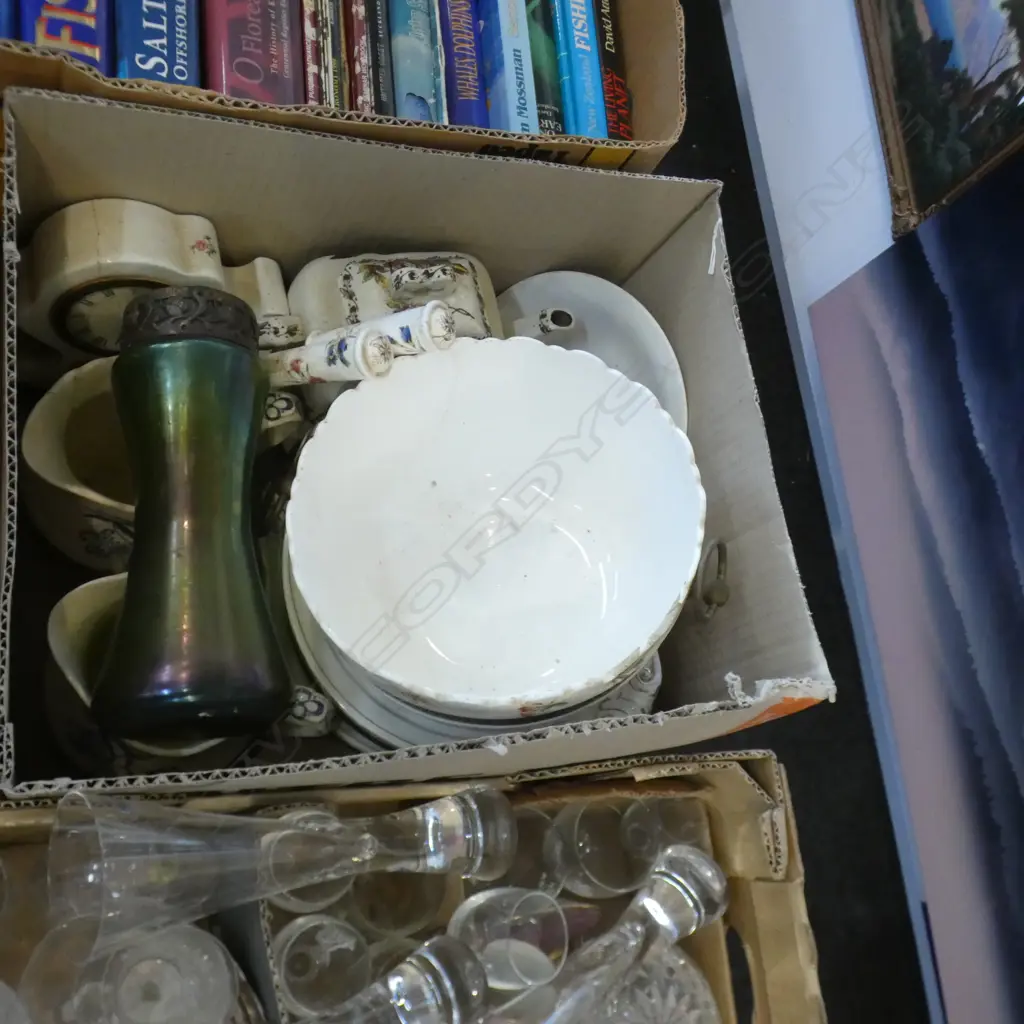 BOX VINTAGE CHINA - SERVING DISHES ETC.. Image 1++