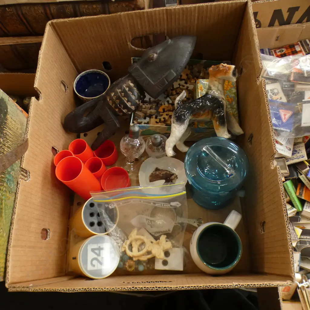 BOX LOT PUZZLE, WOODEN CARVING, ETC Image 1++
