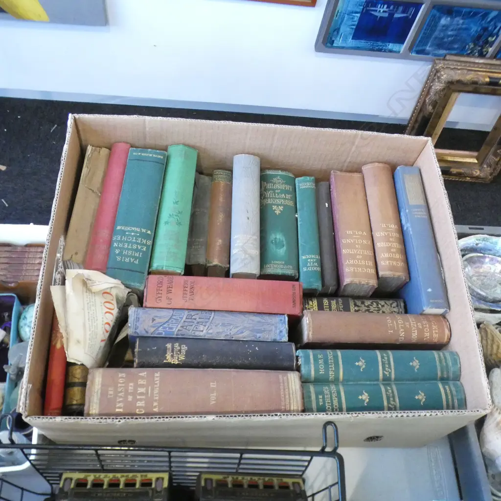 BOX LOT VINTAGE BOOKS EX. HIGHWIC HOUSE Image 1++