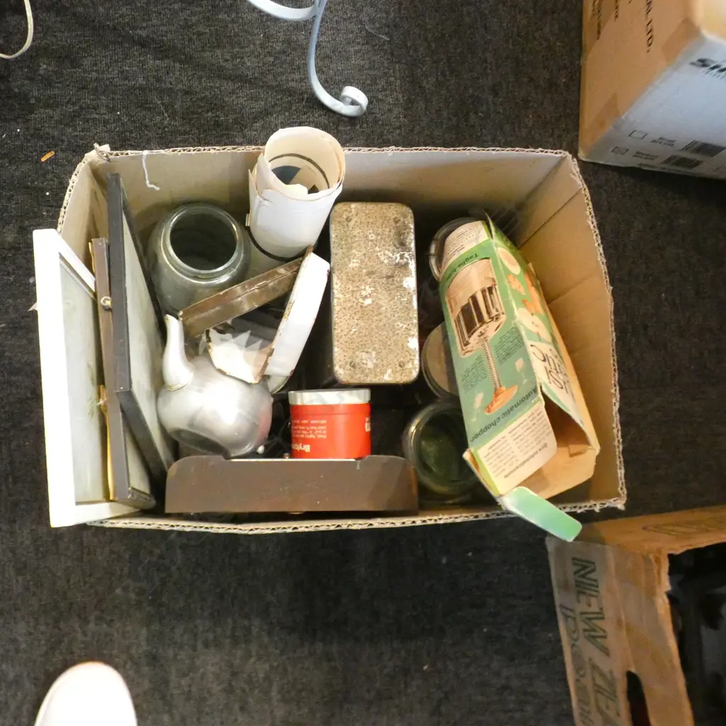 BOX OLD LABELLED TINS. S/PLATE HOTEL WARE JARS. TOASTER ETC Image 1++