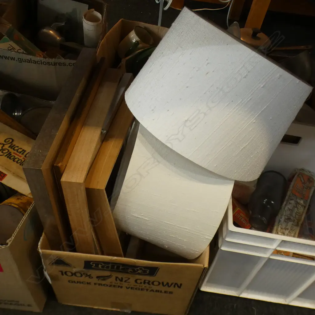 BOX LOT FRAMES, CUTTING BOARD, 2 WHITE RAW SILK LAMP SHADES  Image 1++