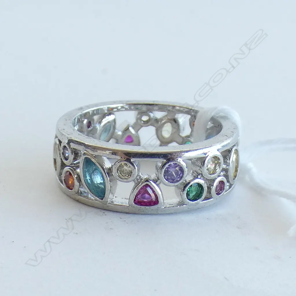 SILVER COLOURED FAUX GEM SET DRESS BAND Image 1++