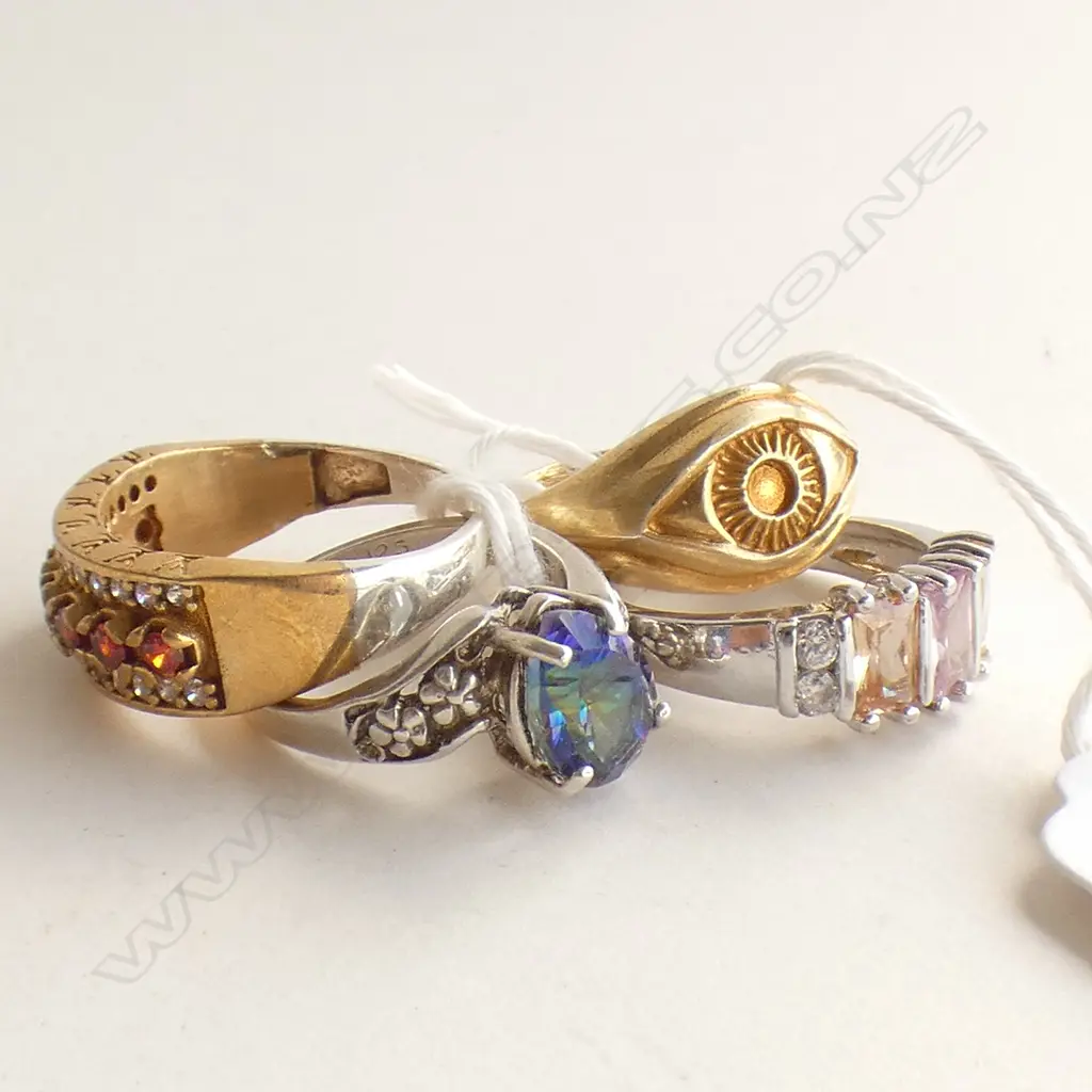 4 925 STG COSTUME RINGS Image 1++