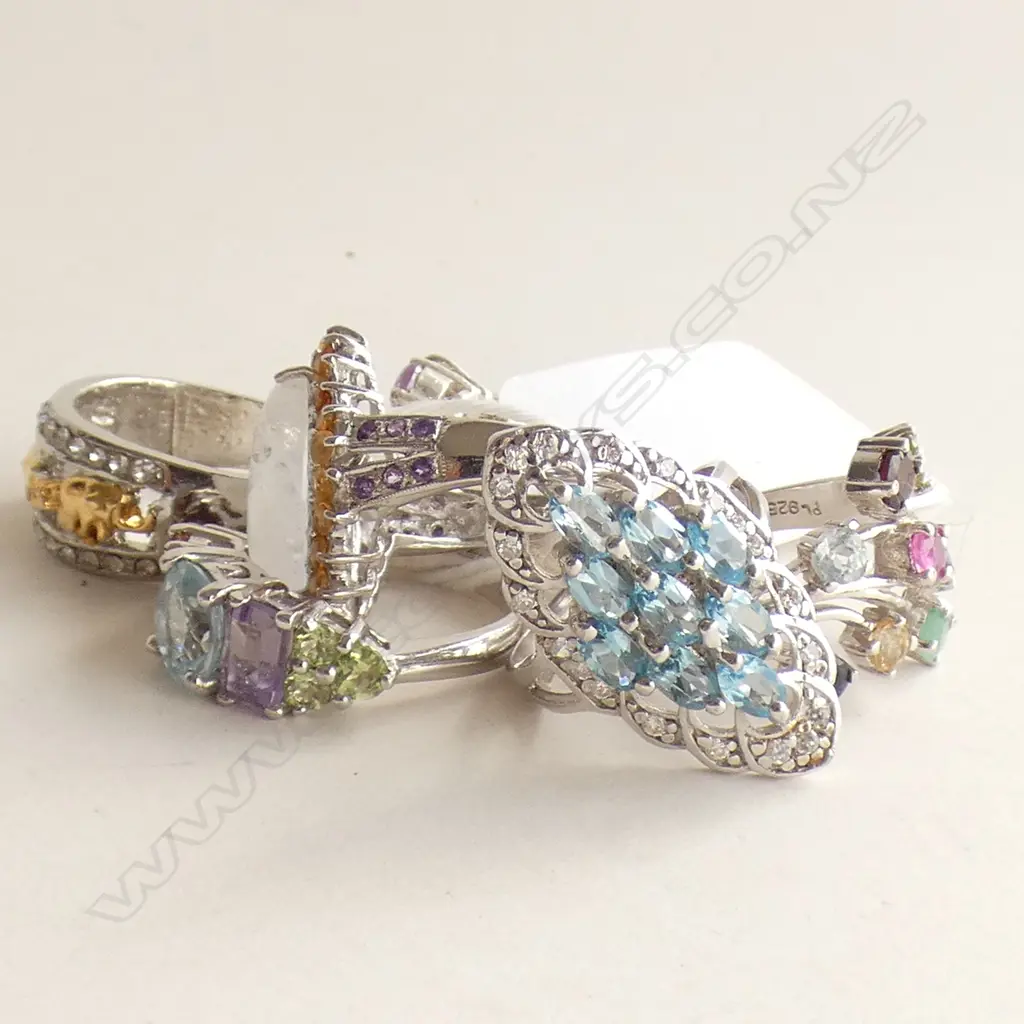 4 925 COSTUME RINGS + 2 OTHERS Image 1++