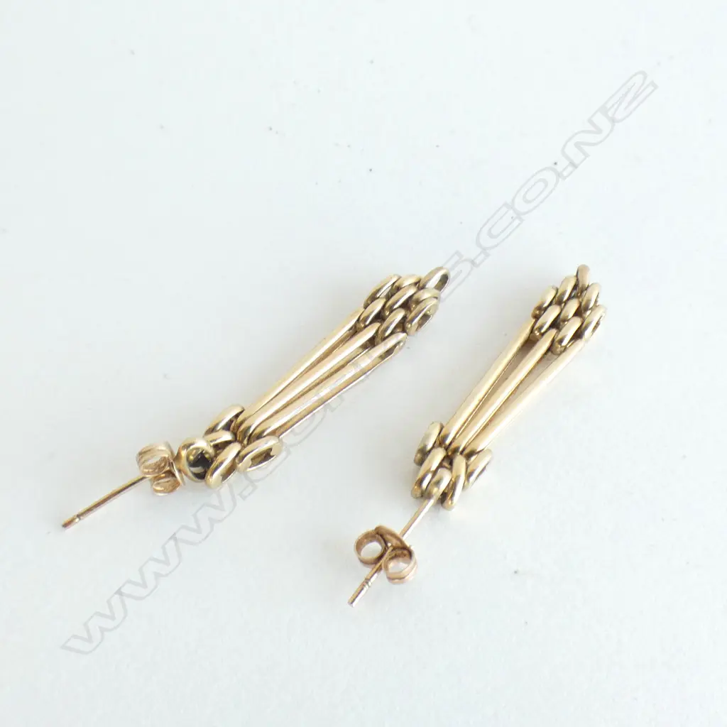 PR 9CT GOLD DROP EARRINGS 4 GRAMS Image 1++