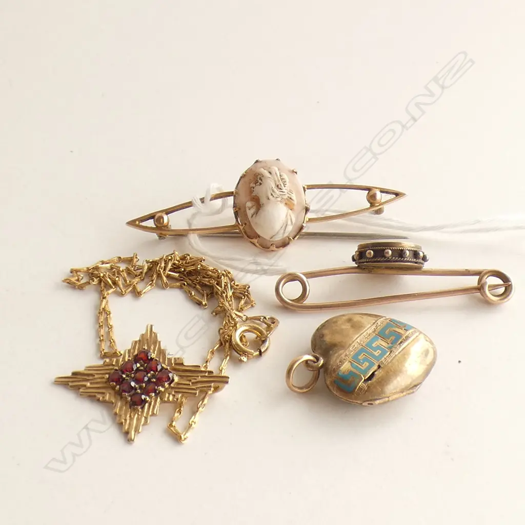 9CT CAMEO BAR BROOCH + DIAMOND & RUBY PIN BROOCH + HEART PENDANT AF + GOLD? GARNET CROSS PENDANT Image 1++