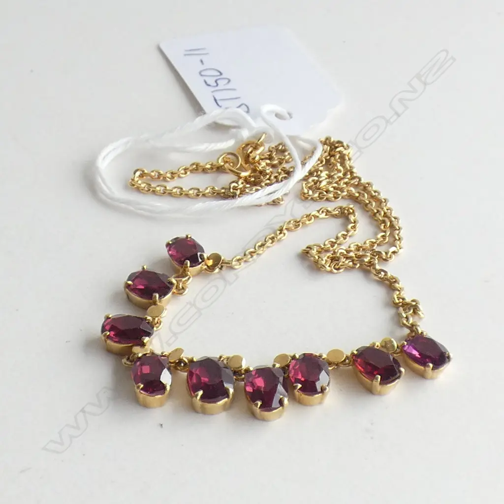 10CT GOLD AND GARNET NECKLACE (clasp not gold) 8.36gm Image 1++