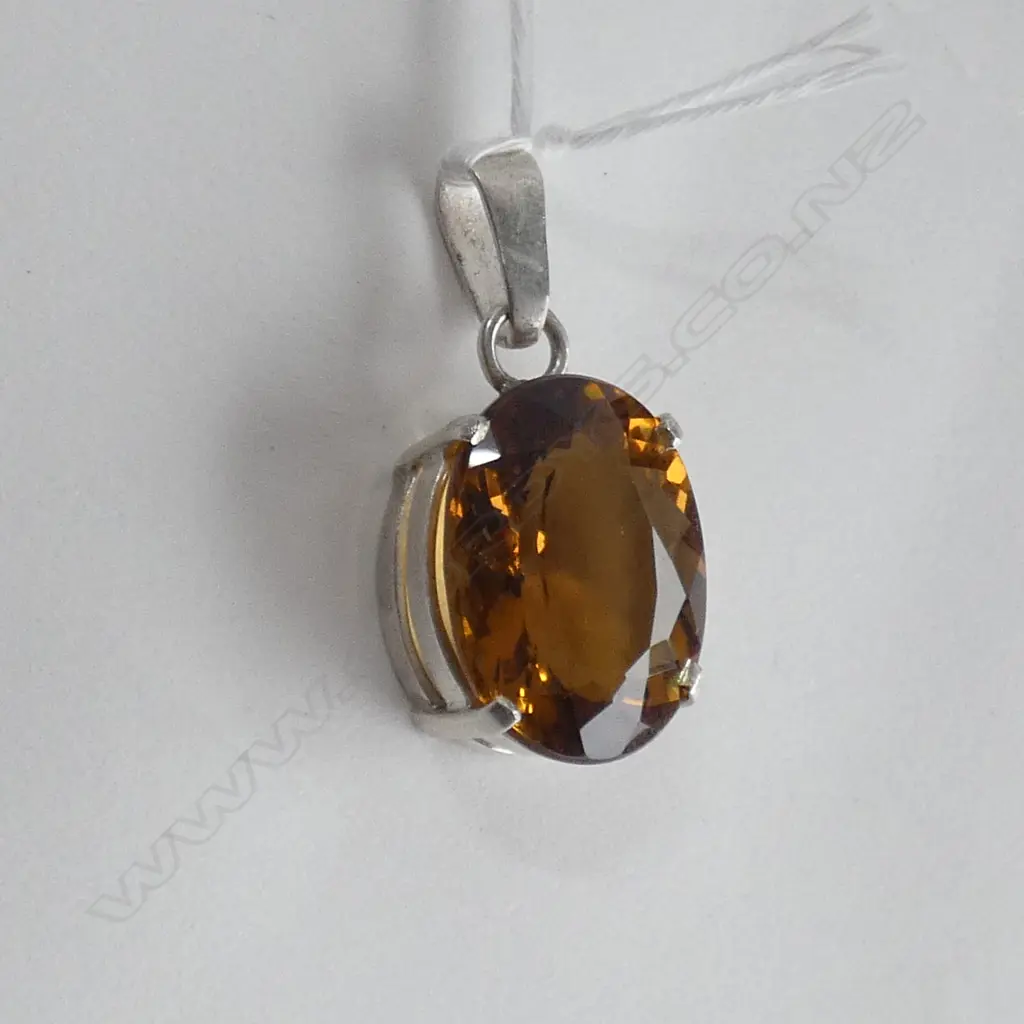 CITRINE SILVER MOUNTED PENDANT Image 1++