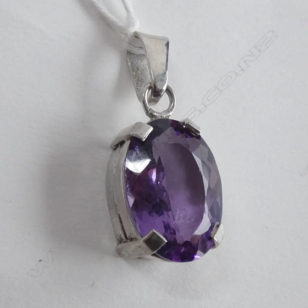 AMETHYST SILVER MOUNTED PENDANT Image 1++