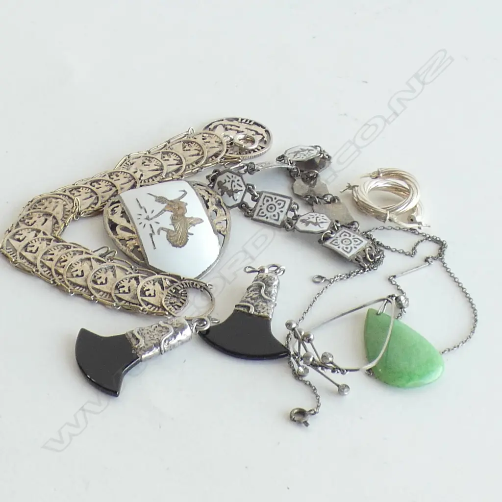 MEXICAN COIN SILVER BRACELET, THAI SILVER BROOCH & BRACELET, SILVER & GREENSTONE NECKLACE + 2 PRS STG EARRINGS 62 GRAMS Image 1++