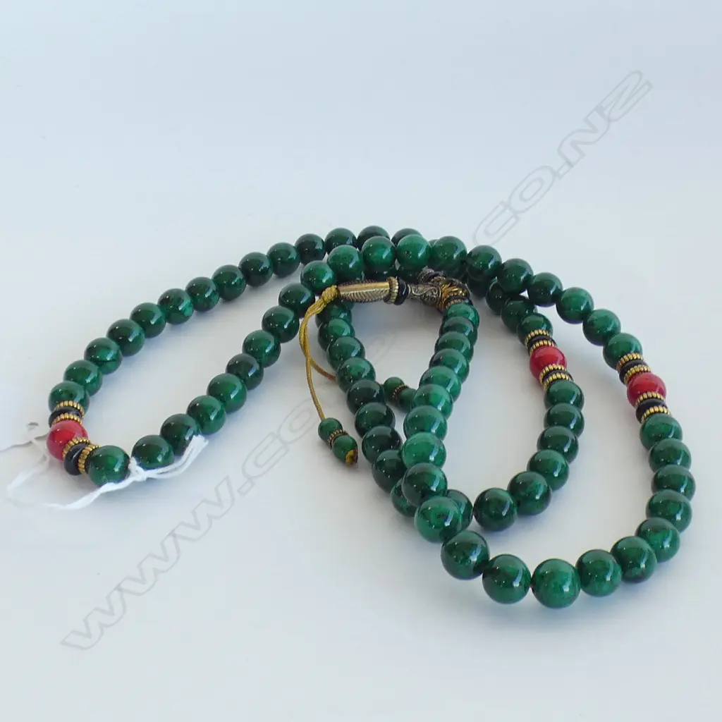 LONG MALACHITE BEAD NECKLACE Image 1++