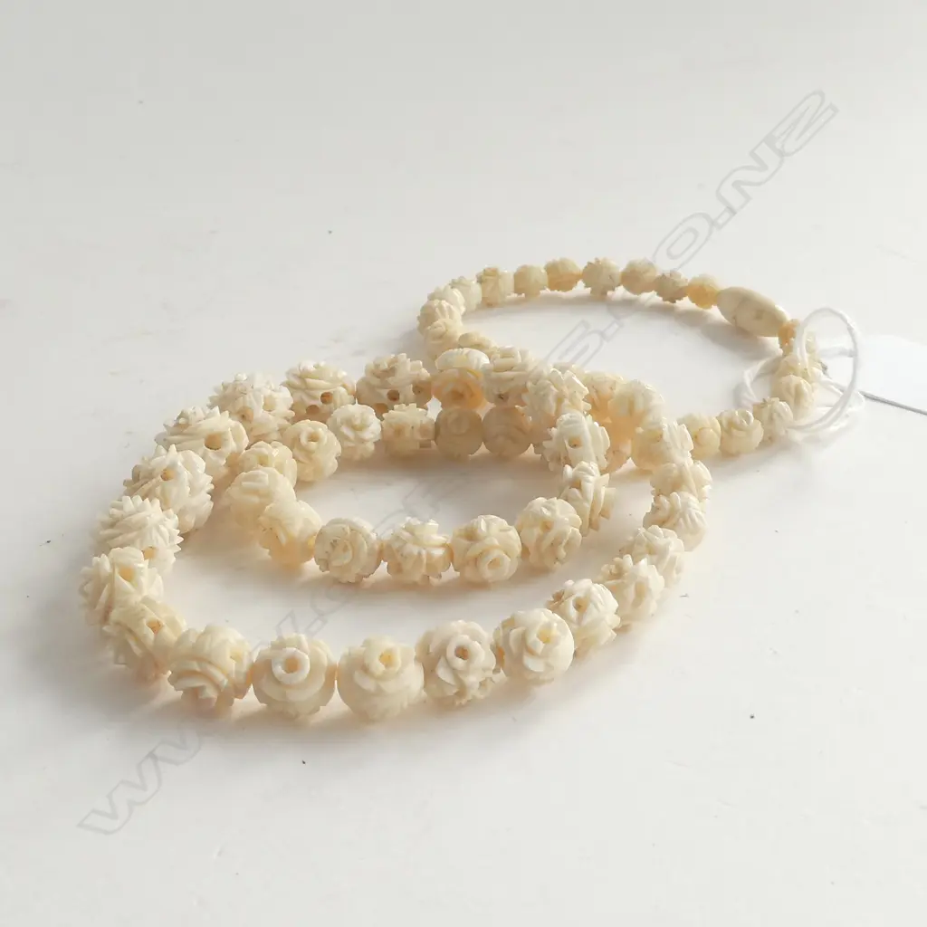 CARVED IVORY BEAD NECKLACE Image 1++