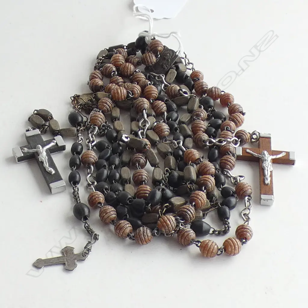 3 VINTAGE ROSARY BEADS Image 1++
