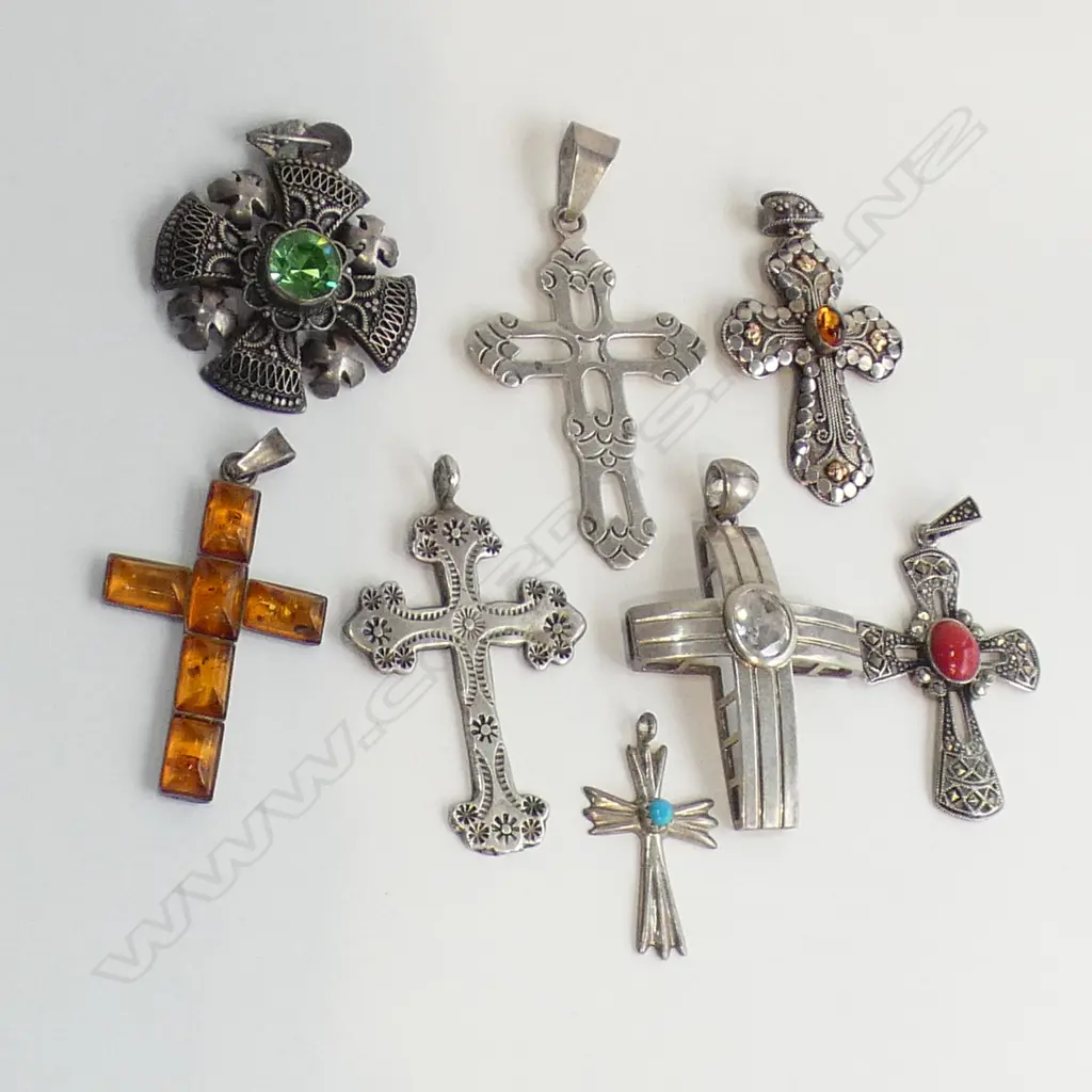 BAG 8 ASST STG SILVER CROSSES - INCL AMBER ETC.. 66GMS Image 1++