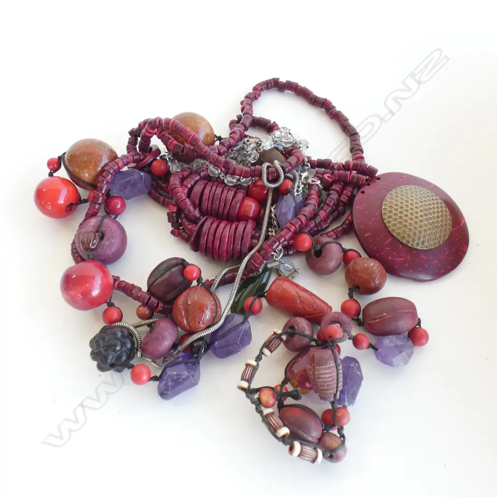 BAG ASST OLD BEAD NECKLACES  Image 1++