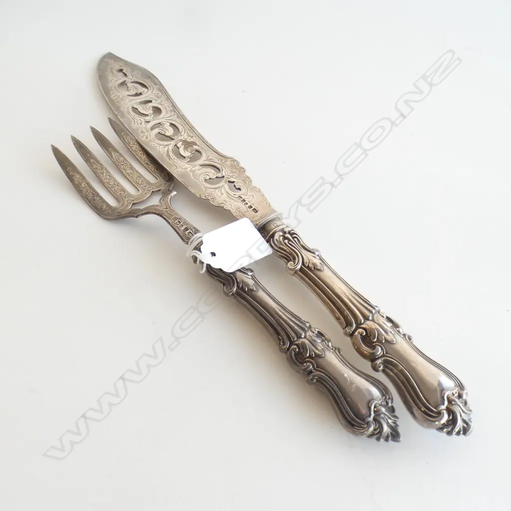 PR VICTORIAN STG SILVER FISH SERVERS 253 GRAMS  Image 1++