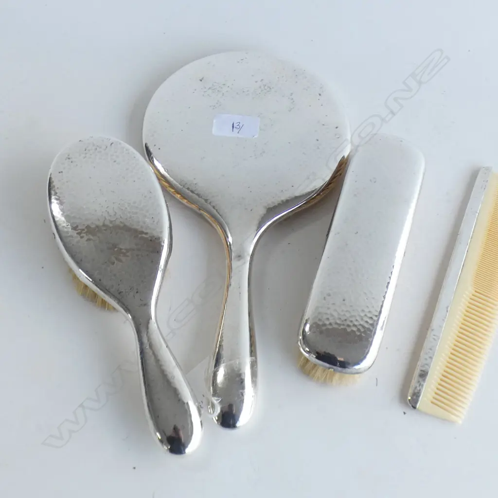 SILVER PLATE 4 PCE DRESSING SET Image 1++