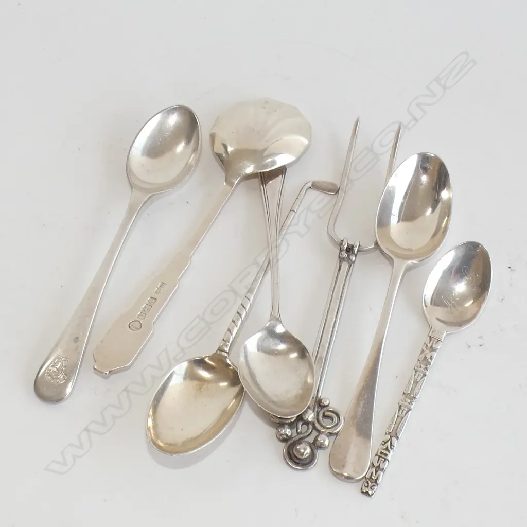 5 STG TEA SPOONS + FORK 87 GRAMS + EP TEA SPOON Image 1++