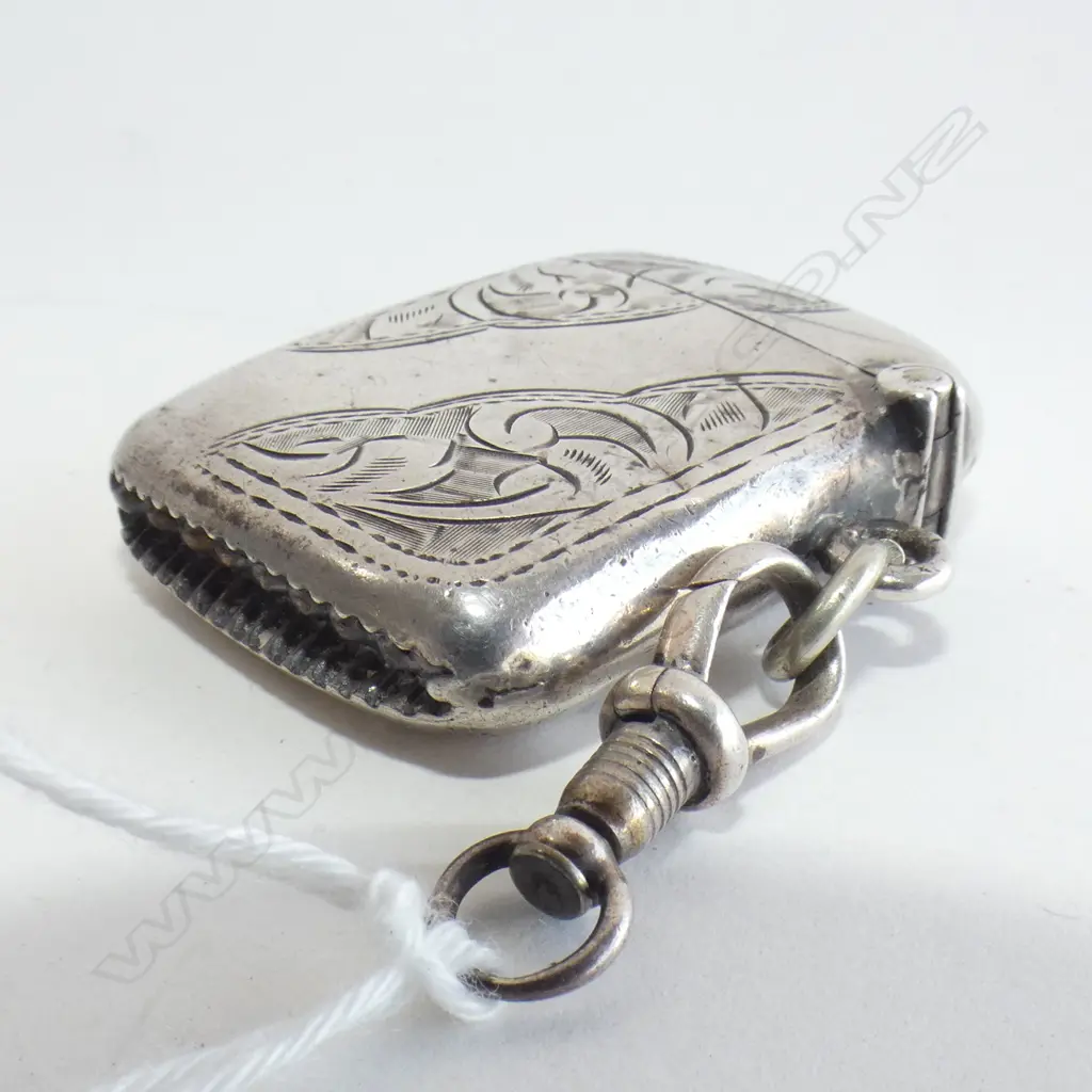 HALLMARKED STG SILVER VESTA  Image 1++