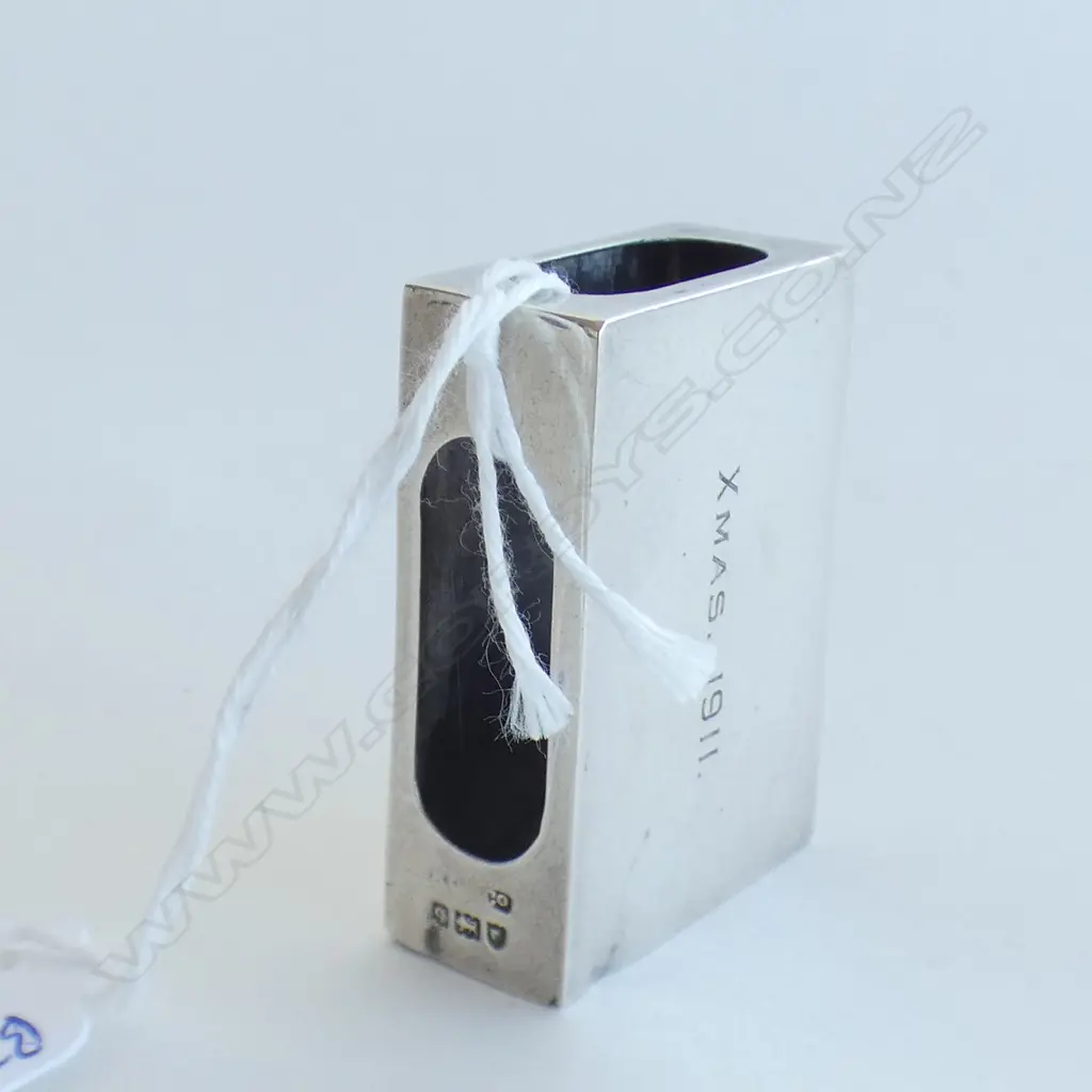 STG SILVER MATCHBOX HOLDER LONDON 1911 Image 1++