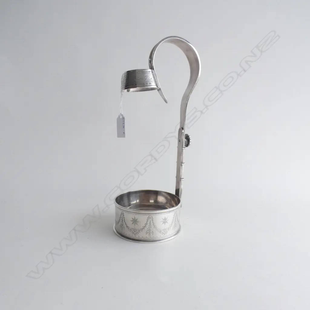 VICTORIAN SILVER PLATE WINE BOTTLE HOLDER & POURER Image 1++
