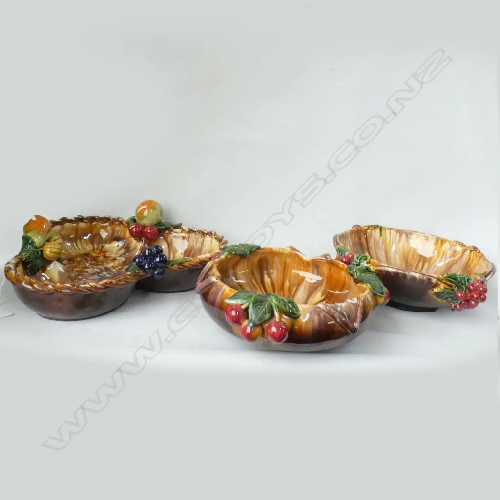 ST PETER GRAL AUSTRIAN MAJOLICA POTTERY; 2 LG BOWLS (DIA 250MM) + 3 SECTION DISH (DIA 320MM) Image 1++
