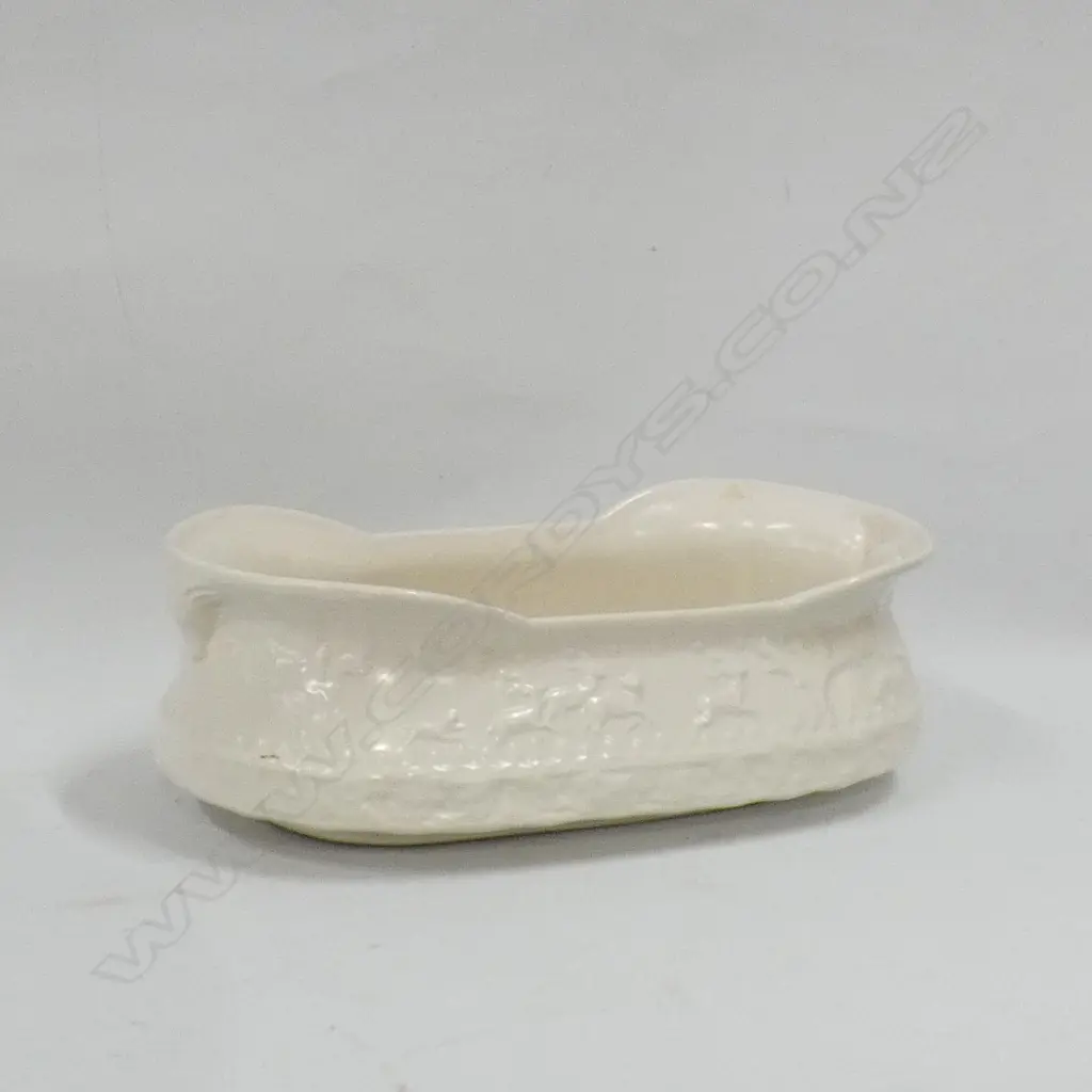 LG WHITE WADE TROUGH VASE - EMBOSSED WITH DEER L 300MM Image 1++