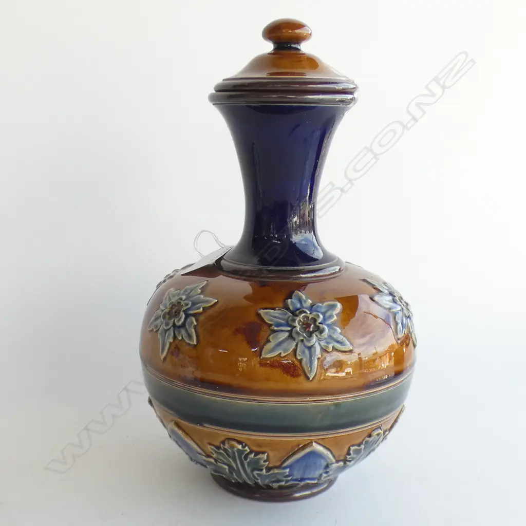 A Royal Doulton Lambeth lidded stoneware vase Image 1++