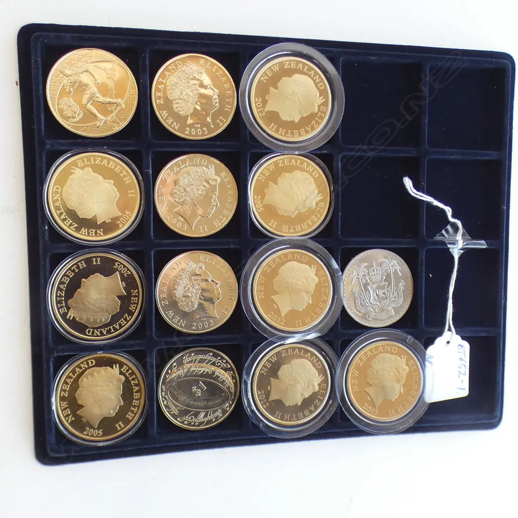 14 MAINLY NZ $1 UNC COINS C2000'S ..... Image 1++