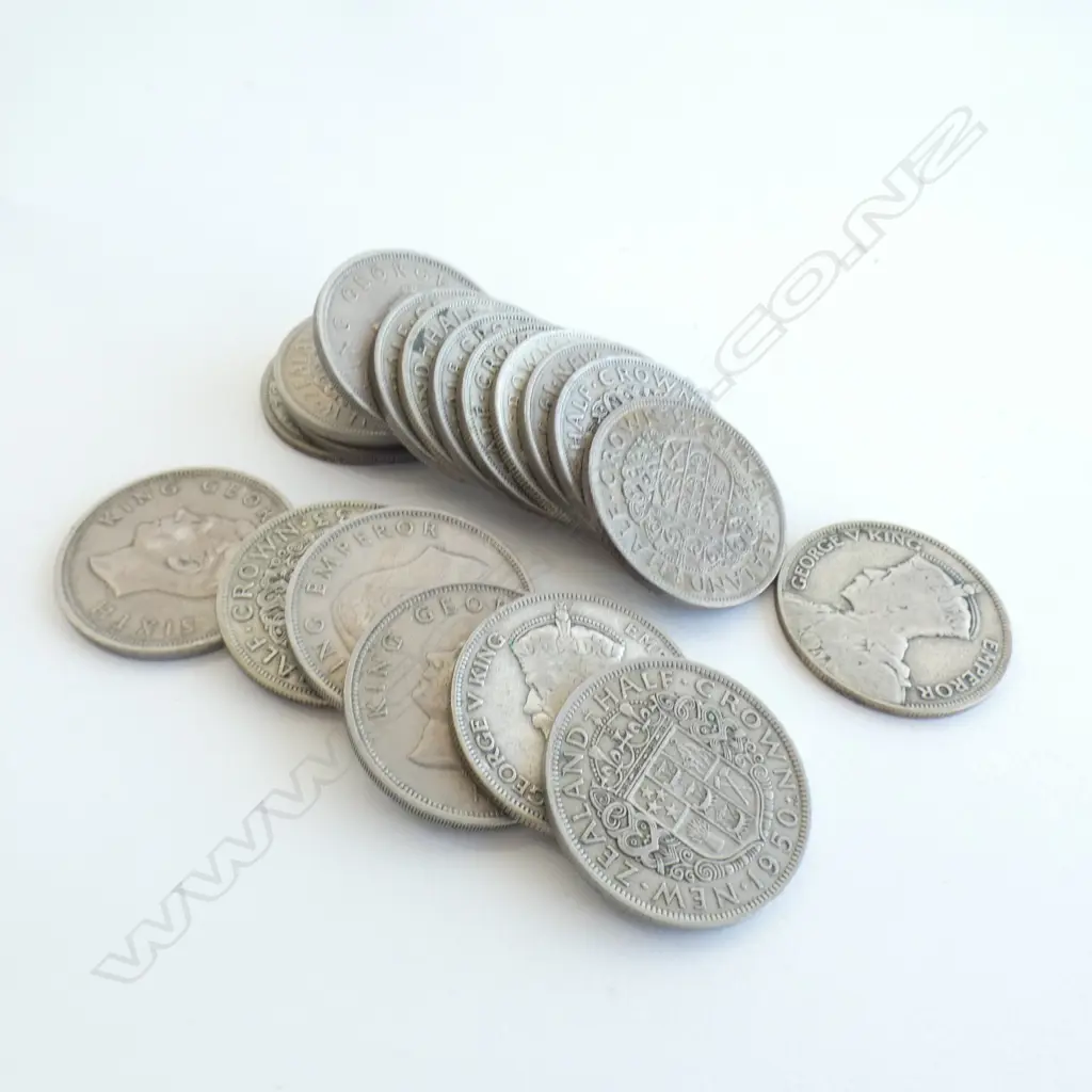 19 NZ HALF CROWN COINS Image 1++