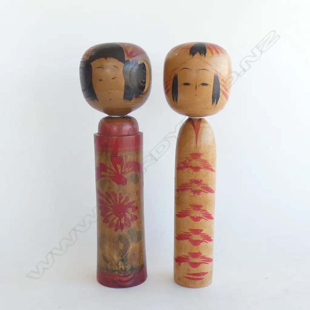 (N/F) 1930s VINTAGE KOKESHI DOLL & 1950s VINTAGE KOKESHI DOLL - SIGNED H.310mm Image 1++