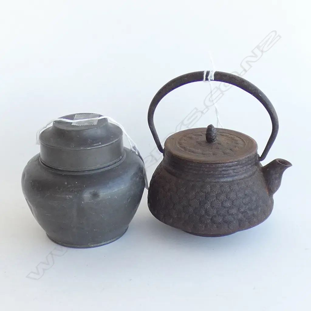 OLD ORIENTAL IRON TEAPOT & PEWTER TEA CADDY Image 1++
