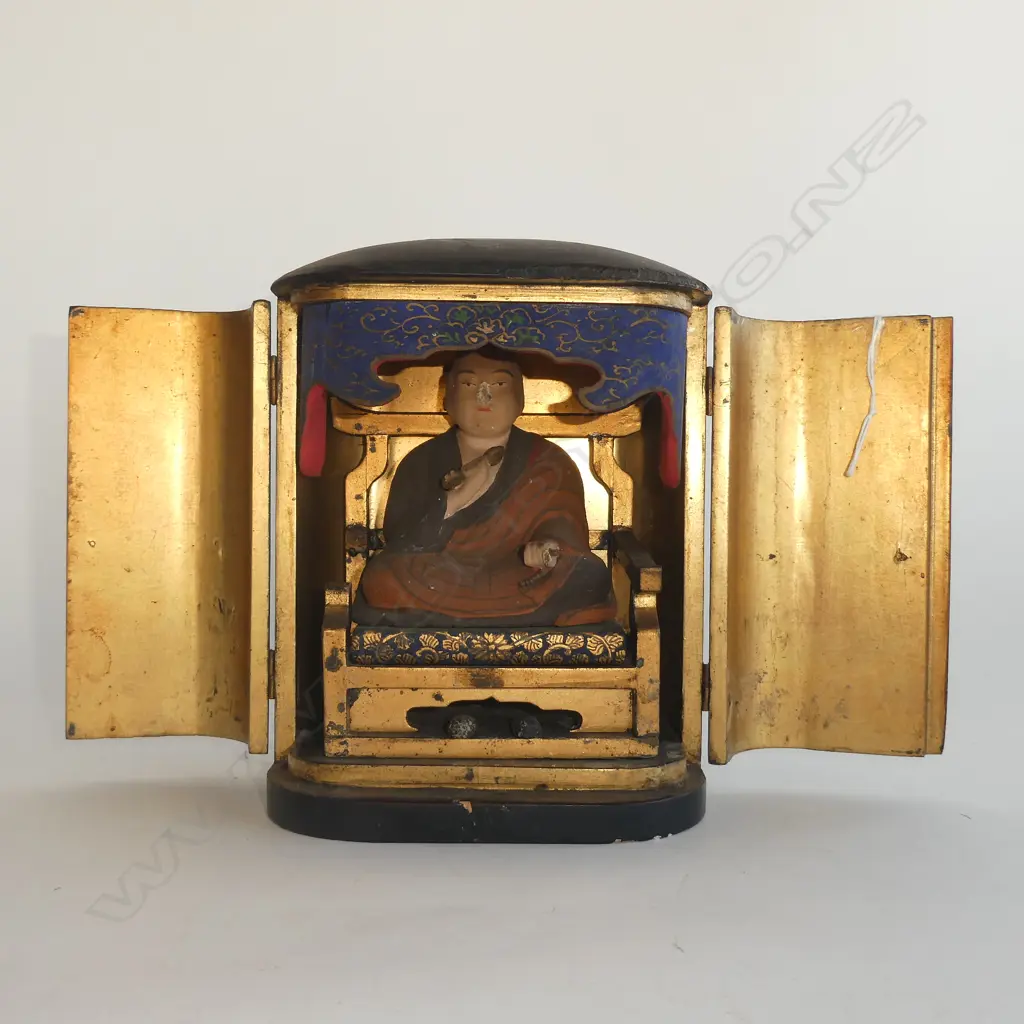 19THC JAPANESE HOUSE SHRINE SMALL. BUDDHA ENCLIOSED. PAINTED & GILDED H.185mm Image 1++