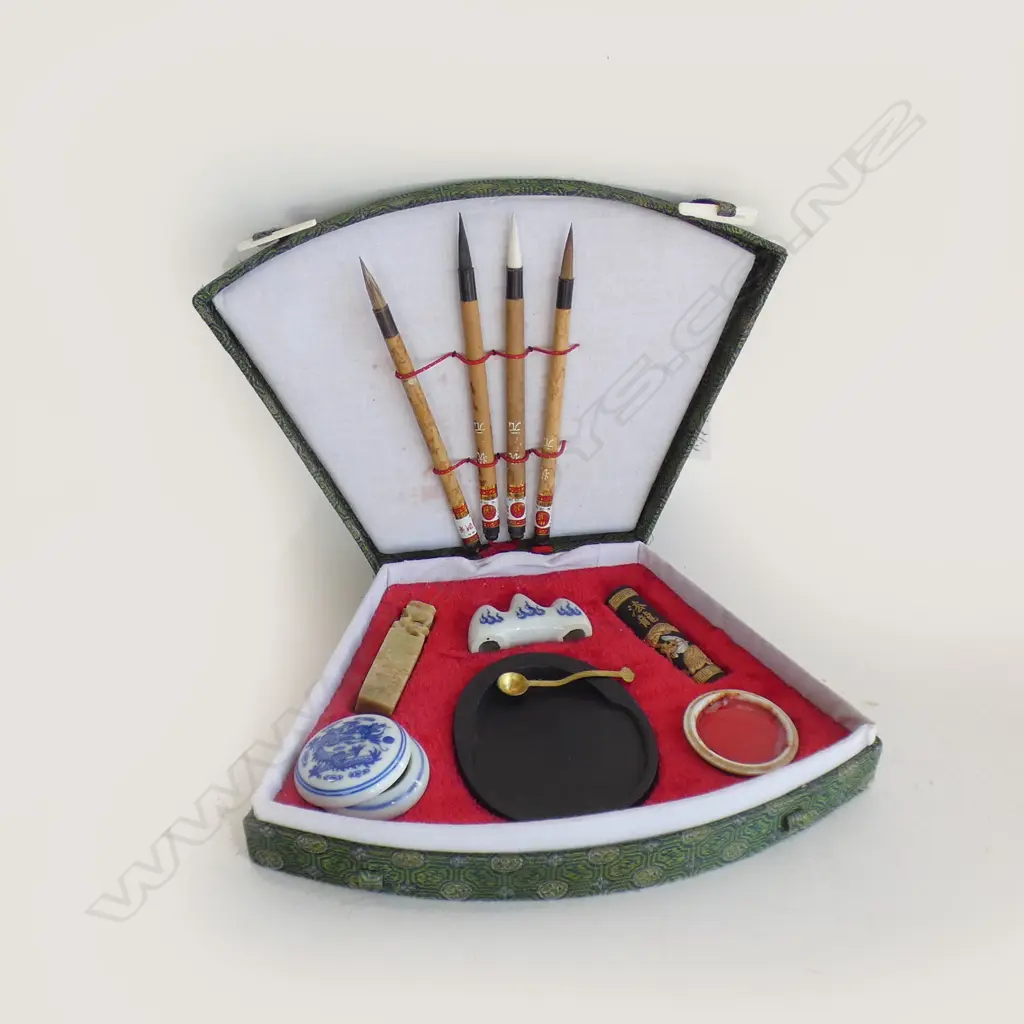 CASED CHINESE CALLIGRAPHY BOX WITH INK STONE ETC L 230 MM Image 1++