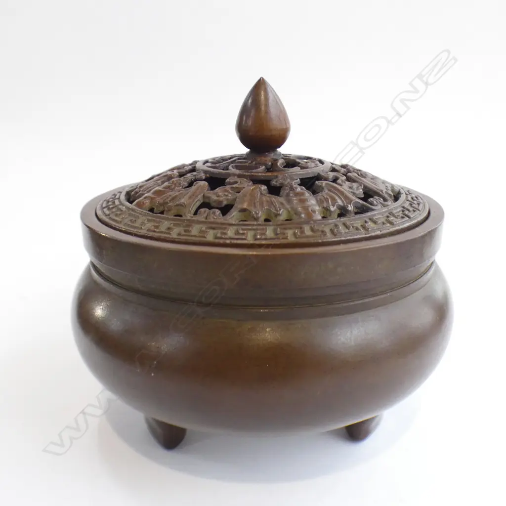 CHINESE BRONZE CENSOR DIA 90MM Image 1++