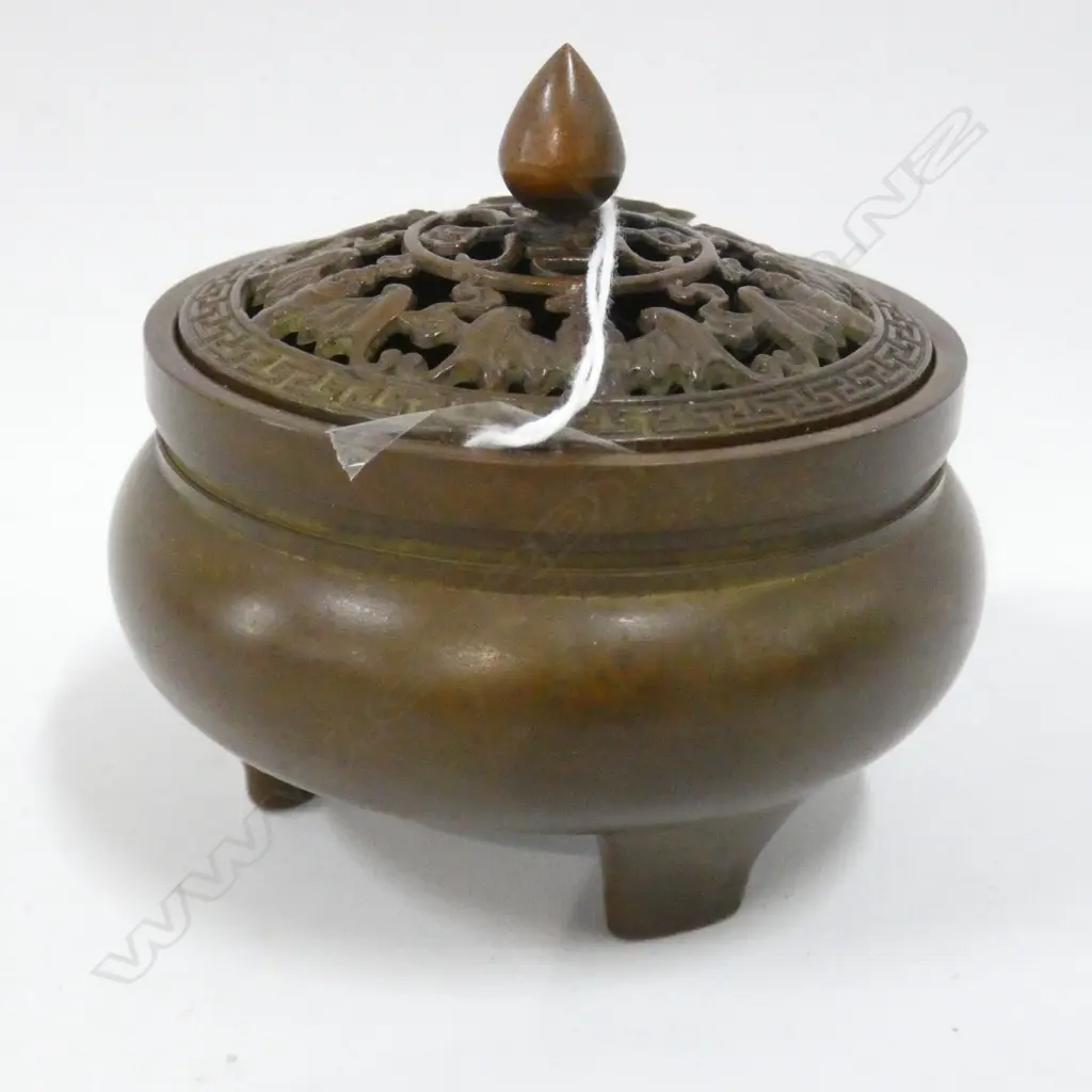 CHINESE BRONZE CENSOR DIA 90MM Image 1++