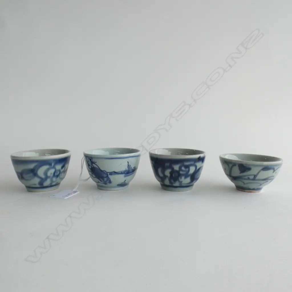 4 SMALL CHINESE B/W CUPS 75mm dia Image 1++