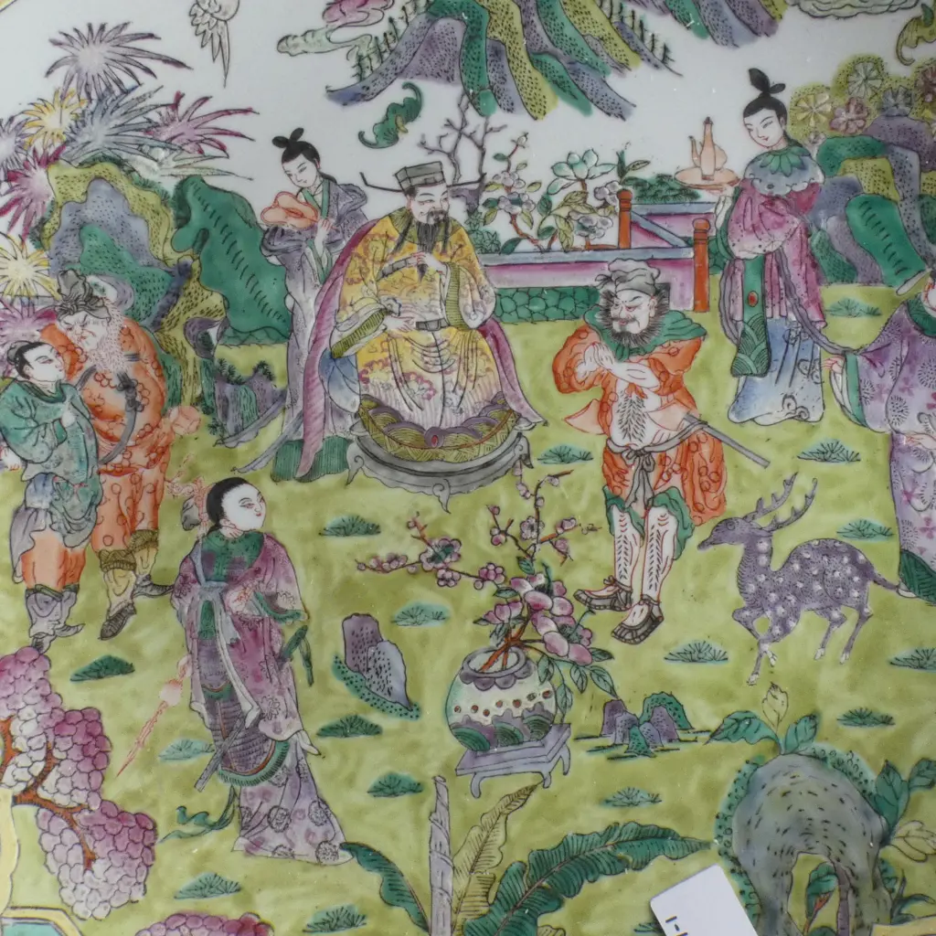 Large Chinese Porcelain Charger Image 1++
