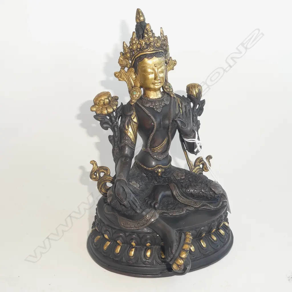 ORIENTAL SEATED BRONZE BUDDHA GILT HIGHLIGHTS H.215mm  Image 1++