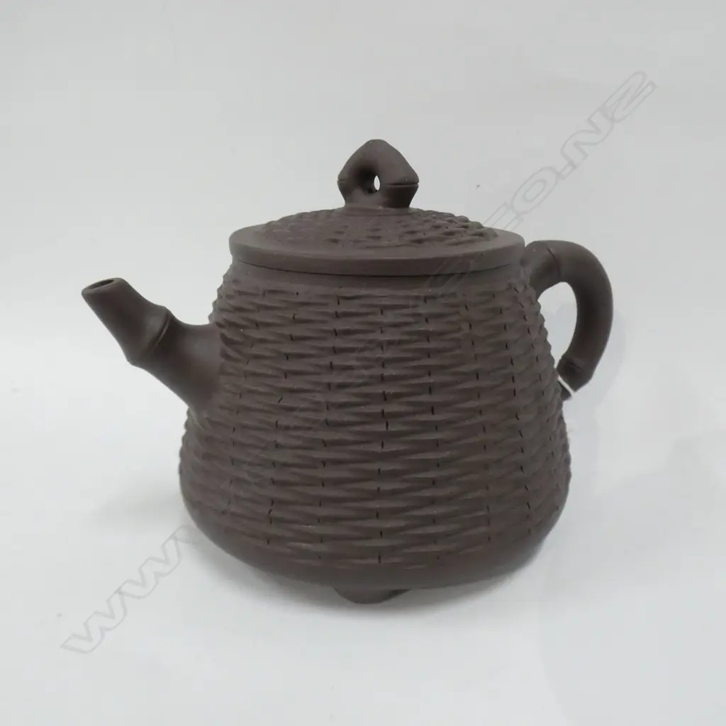 CHINESE ZI SHA TEAPOT L 160MM Image 1++
