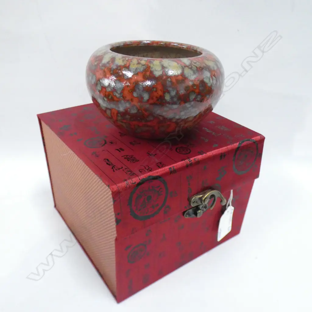 CHINESE OX BLOOD MOTTLED GLAZED WASHER (DIA 115MM) IN ORNAMENTAL BOX  Image 1++