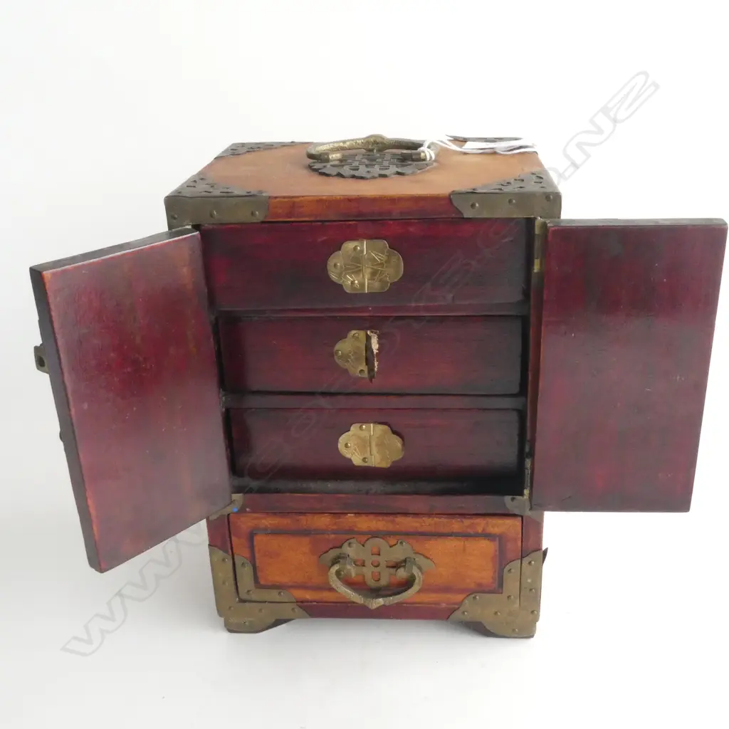 ASIAN JEWELLERY BOX H.215mm Image 1++