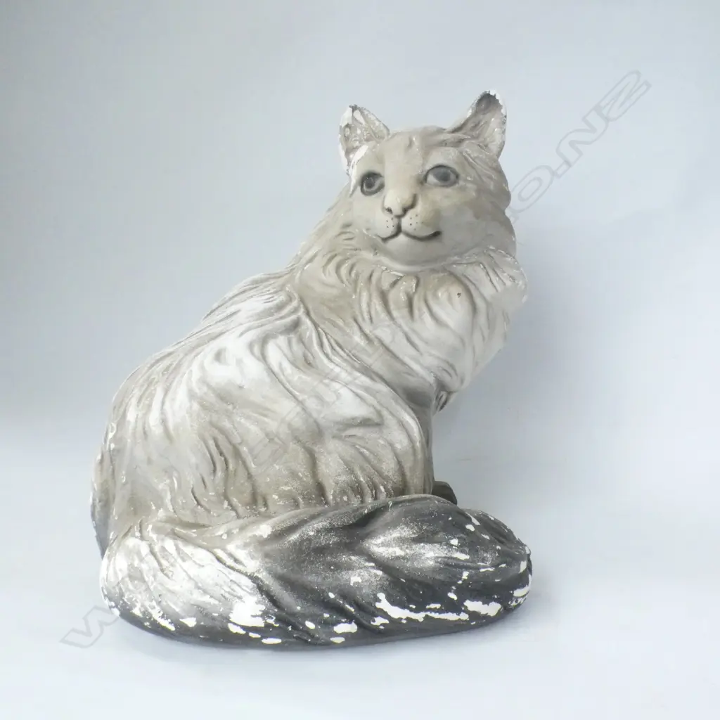 LG CHALKWARE FLUFFY CAT H 240MM SOME WEAR TO PAINT Image 1++