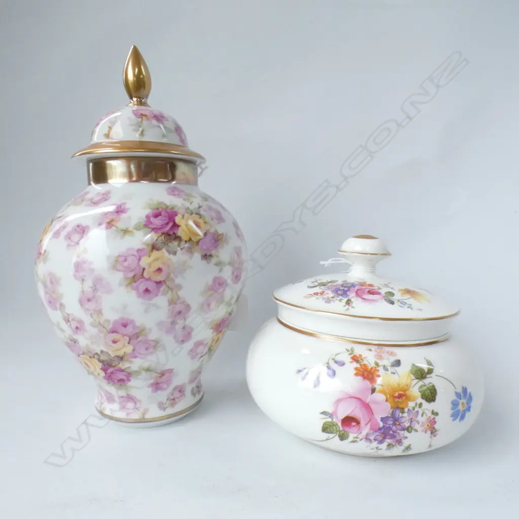 ROYAL CROWN DERBY, DERBY POSIES LIDDED BOX A/F (DIA 155MM) + GERMAN ARZBERG LIDDED JAR W ROSES & GOLD GILDING  (H 275MM) Image 1++