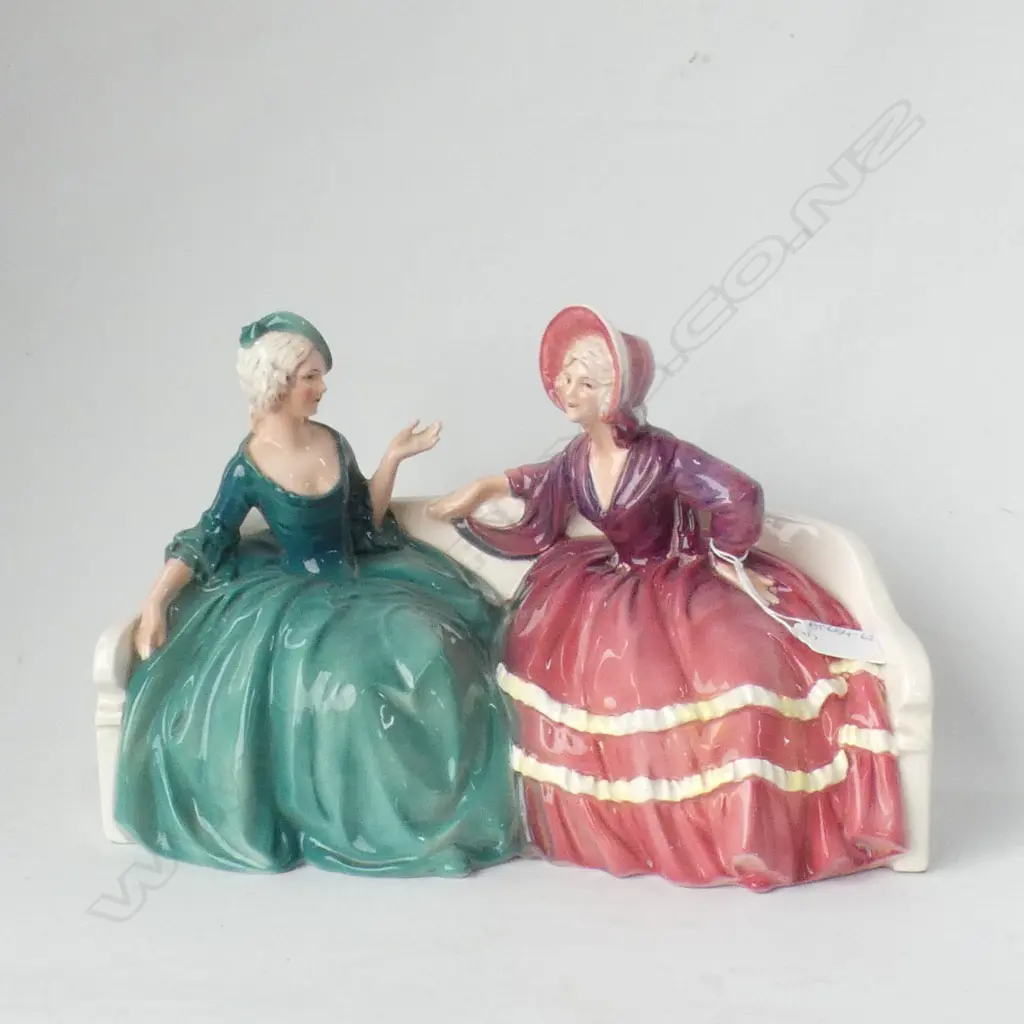 LG EUROPEAN PORCELAIN FIGURINE - TWO LADIES IN PERIOD COSTUME L320MM Image 1++