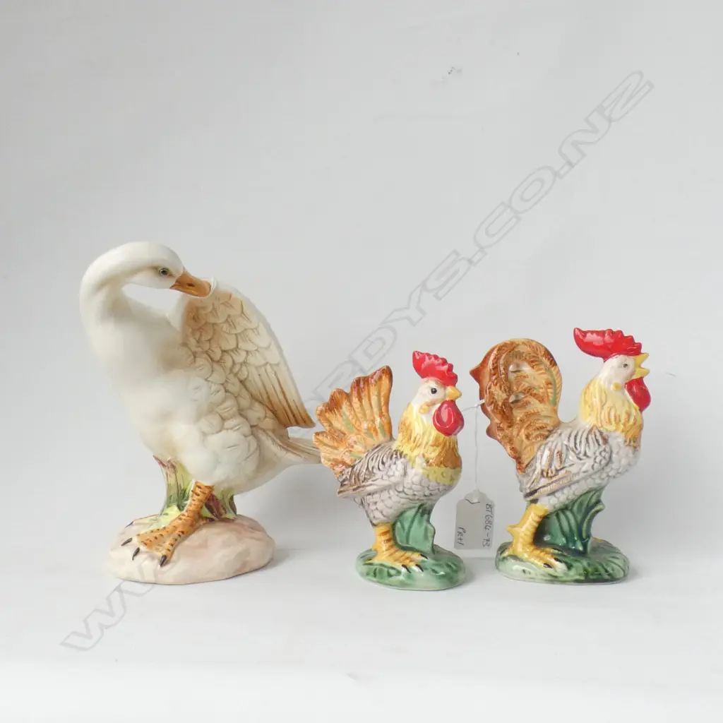 PR CERAMIC ROOSTERS (LARGEST H 140MM) + LG GOOSE H 180MM Image 1++